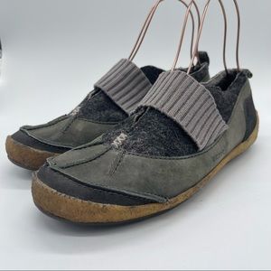 Merrell, SlipOn Shoes. Size 11. Wool and Leather Details. Excellent condition!